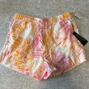 Women’s Tahari Hawaiian Shorts
